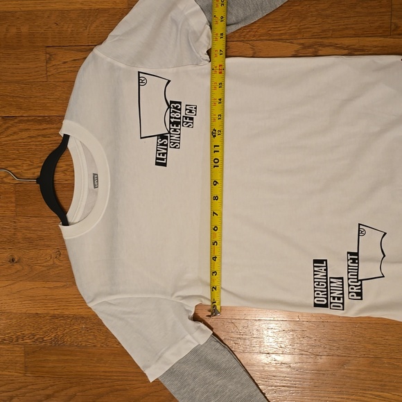 LEVIS SIGNATURE BOYS WHITE & GRAY LONG SLEEVE LAYERED LOOK T-SHIRT SIZE MEDIUM - Picture 9 of 14